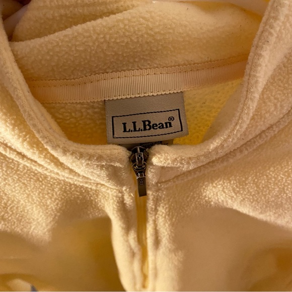 Yellow pullover - Picture 3 of 3